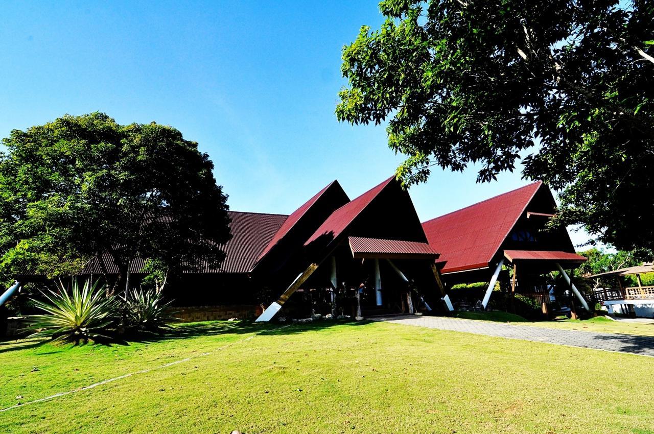 Calayugan Norte Boffo Resort מראה חיצוני תמונה